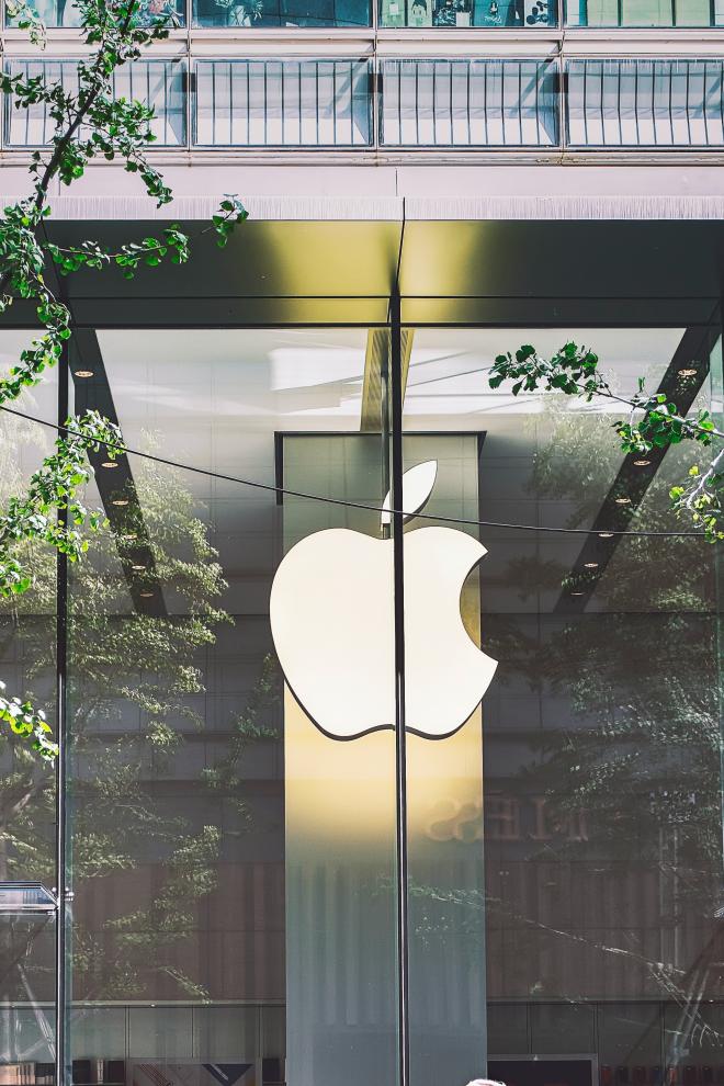 CNIL nakłada karę na Apple za brak zgody na ustawienia reklam, w wysokości 8 mln euro